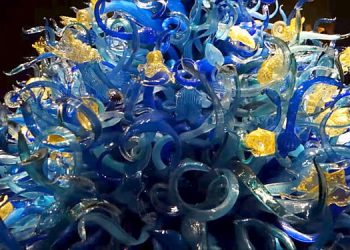 “Master of Glass: The Art of Dale Chihuly” to Debut on the Smithsonian Channel Sunday, December 11 @ 9PM ET