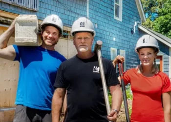 Contractor Mike Holmes and His Kids Michael Holmes, Jr. and Sherri Holmes Return in Eight New Episodes of HGTV’s “Holmes Family Rescue” on Wednesday, June 4, @ 9PM ET/PT
