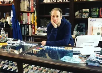 HBO Max Orders “The Big Bang Theory” Spinoff “Stuart Fails to Save the Universe” to Series