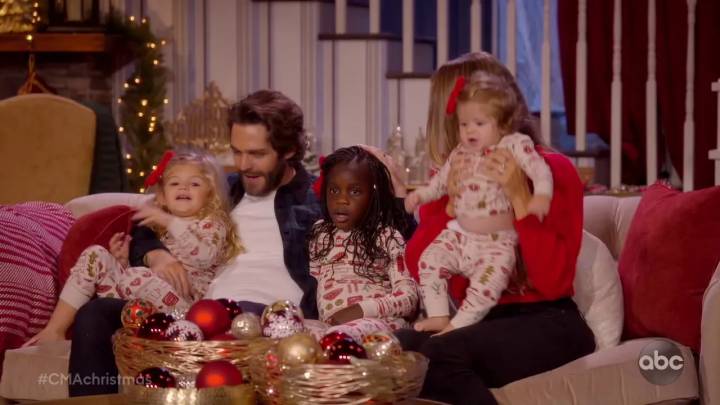 Performers Announced for “CMA Country Christmas” Airing Monday, November 30, on ABC [VIDEO]