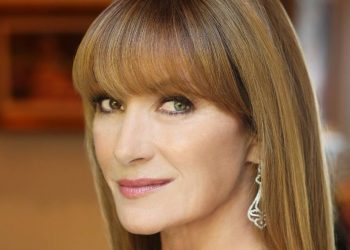 Jane Seymour to Star in and Co-Executive Produce Acorn TV’s New Irish Mystery Thriller Series “Harry Wild”