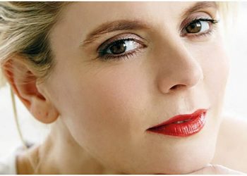 AMC Networks’ Acorn TV Commissions New Detective Drama “Signora Volpe” from Route 24