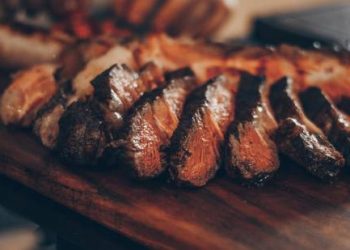 Backyard Barbecuers Are Pitted Against Each Other on the New Food Network Competition Series “Grill of Victory” beginning on Monday, June 21 @ 10PM