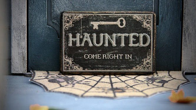 Anthony Anderson and Mom Doris Bowman to Host Hidden Camera Real Estate and Home Renovation Prank Series “House Haunters” on discovery+