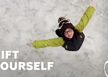 Paramount+ Celebrates the Holidays with Festive Collections, Seasonal Specials and More [VIDEO]