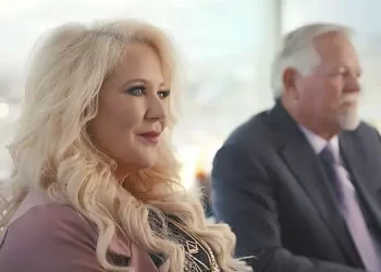 discovery+ Explores the Real Story Behind “The Rise and Fall of LuLaRoe” and How an American Dream Became the Ultimate Scandal