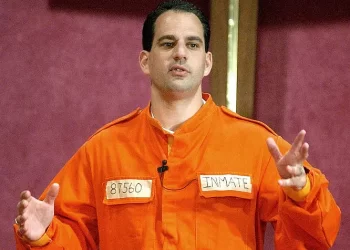 “King of the Con” on discovery+ Offers a Look Into the Debaucherous, Swindling Life and Inconceivable Scams of Professional Conman Barry Minkow