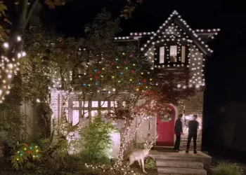 “Bite Size Holiday” Short Film Series Brings a Festive Twist on Traditions to Freeform’s “25 Days of Christmas”