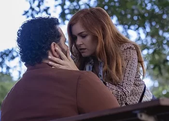Peacock’s “Wolf Like Me” Starring Isla Fisher and Josh Gad, Official Date Announcement and First-Look Images