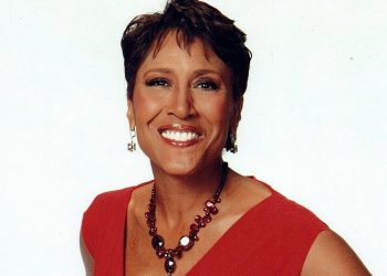 Robin Roberts Interviews Kim, Khloe and Kourtney Kardashian, and Kris Jenner for an ABC Primetime Special