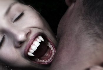 First Look & Date Announce – “First Kill” Vampire-Hunter Series from Netflix