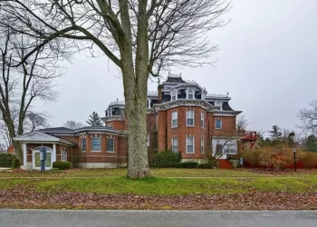 discovery+ Orders Eerie New Series “We Bought A Funeral Home”