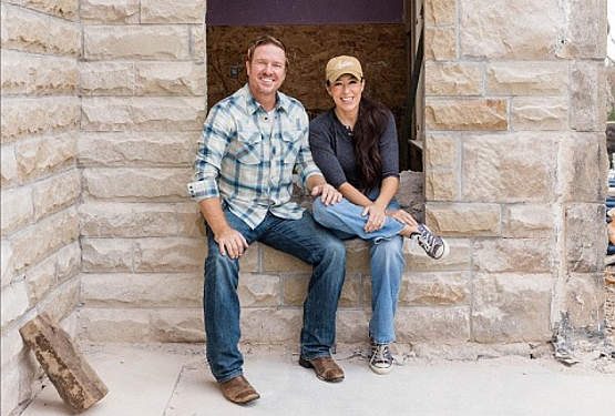 Chip and Joanna Gaines Will Bring “Fixer Upper: The Castle,” to HBO Max in September