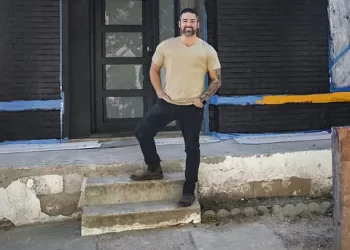 Denver-Based Builder Rico Leon Salvages Homes Stuck in Renovation Nightmares in New HGTV Series “Rico to the Rescue”