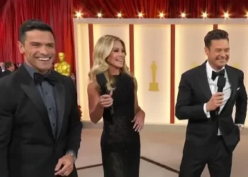 Kelly Ripa to Be Joined by Husband Mark Consuelos as Co-Host of “Live” Starting Monday, April 17 [VIDEO]
