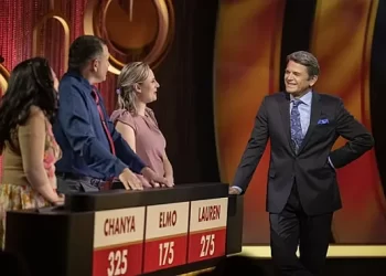 “Split Second” Hosted by John Michael Higgins – New Series Premieres on Game Show Network April 17 @ 7:30 PM ET