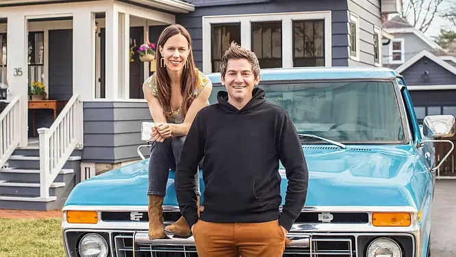 “Cheap Old Houses” Stars Ethan and Elizabeth Finkelstein Return to HGTV in Newly Greenlighted Series