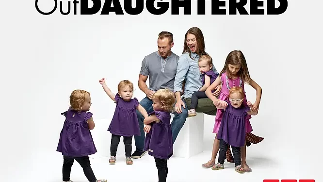 America’s Favorite All-Girl Quintuplets Return This Summer in TLC’s “Outdaughtered”