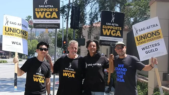 SAG-AFTRA Agrees To Contract Extension With Studios As Negotiations Continue