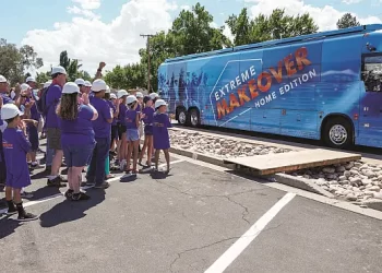 Hello Sunshine’s The Home Edit and “Extreme Makeover: Home Edition” (wt) in development at ABC Enlist Community Volunteers to Help Build New Home for Local Austin Family