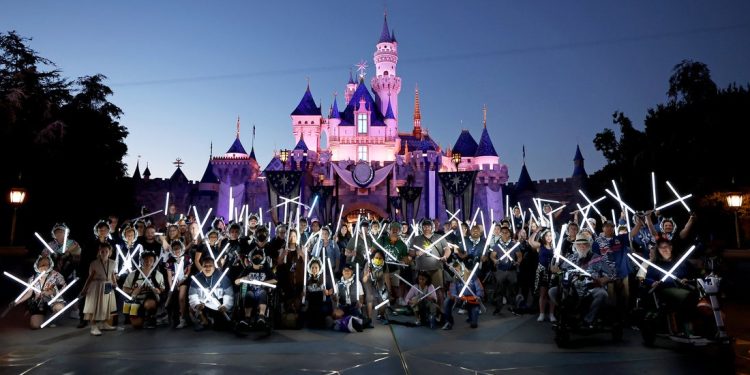 Disney+ Releases Photos & Footage from “Star Wars: Ahsoka” Multi-City Fan Events [VIDEO]