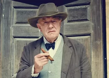 Actor Michael Gambon, Who was Best Known for Playing Dumbledore in the Harry Potter series of movies, has died. He was 82.