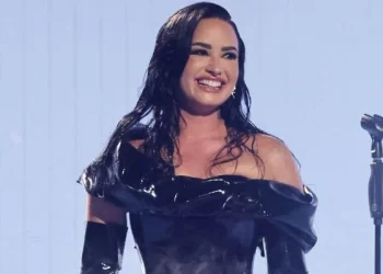 Roku Originals Gets Festive with “A Very Demi Holiday Special” Featuring Global Superstar Demi Lovato