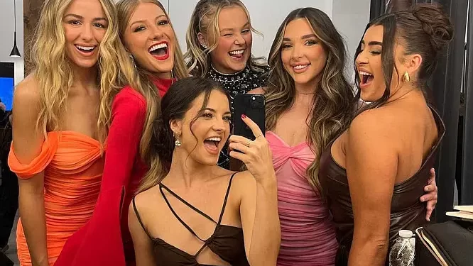 They’re Back! “Dance Moms” Reunion Set to Air on Lifetime in 2024