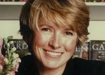 The Docu-Series, “The Many Lives of Martha Stewart” Starts January 28, 2024 @ 9PM on CNN [VIDEO]