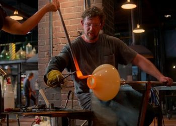 Official Premiere Date and Cast for “Blown Away” Season 4 of the Glassblowing Competition