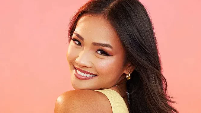 Jenn Tran Named “The Bachelorette” for Season 21