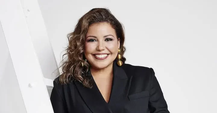 Netflix Orders Medical Drama Series “Pulse” from Zoe Robyn and Carlton Cuse