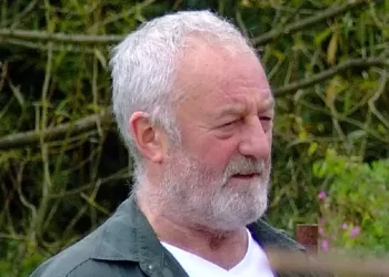 Bernard Hill, an actor known for “Titanic” and “Lord of the Rings,” dead at 79