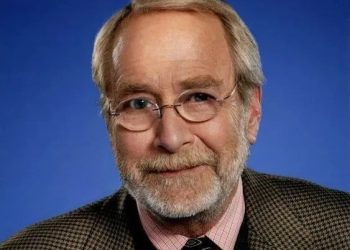 Martin Mull, veteran character actor known for roles in “Roseanne” and “Mary Hartman, Mary Hartman,” dies at 80