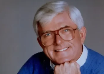 Legendary TV talk show host Phil Donahue dies at 88