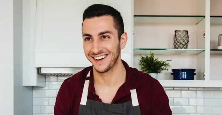 Chef Jake Cohen Whips Up Simple Dishes for Entertaining Inspired by His Heritage in New Series “Jake Makes It Easy” Premiering Monday, October 28 @ 10PM ET/PT on A+E Networks’ FYI