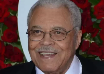 James Earl Jones, beloved actor and voice of Darth Vader, dies at 93