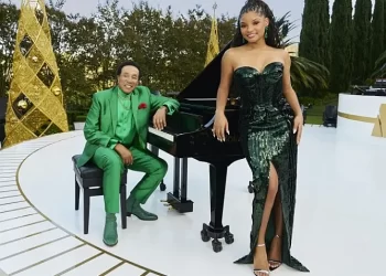 NBC Will Groove Into the Holiday Season with “A Motown Christmas” Special Hosted by Smokey Robinson and Halle Bailey