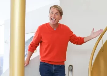 HGTV Orders 10 New Episodes of Its Highest-Rated Freshman Series of the Year “Zillow Gone Wild”