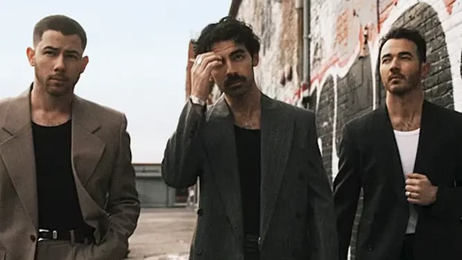 Jonas Brothers to Ring in 2025 with First Performance of the Year on “Dick Clark’s New Year’s Rockin’ Eve with Ryan Seacrest 2025”
