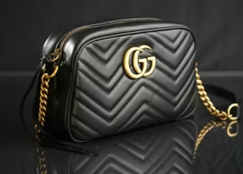 Peacock Announces Series Pickup of Crime Drama “Superfakes”