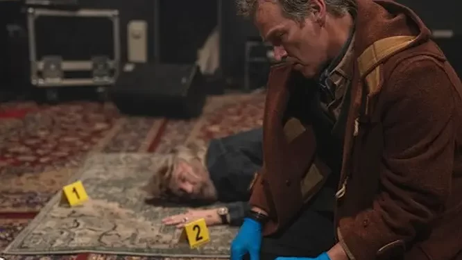 Acorn TV Shares First-Look Images of Stephen Moyer in the Exhilarating Art World Crime Drama, “Art Detectives”