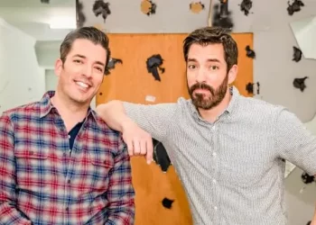 Drew and Jonathan Scott Help More Celebrities Deliver Heartwarming Home Renovations in a New Season of HGTV’s “Celebrity IOU”