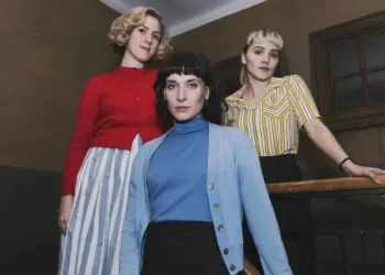 “Diary of a Ditched Girl” – Date Announcement – Netflix [VIDEO]