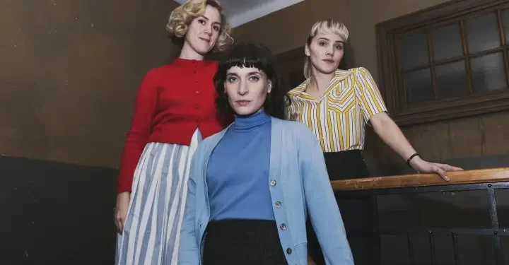 “Diary of a Ditched Girl” – Date Announcement – Netflix [VIDEO]