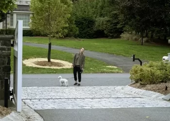 Official Netflix Trailer for “The Beast in Me” [VIDEO]